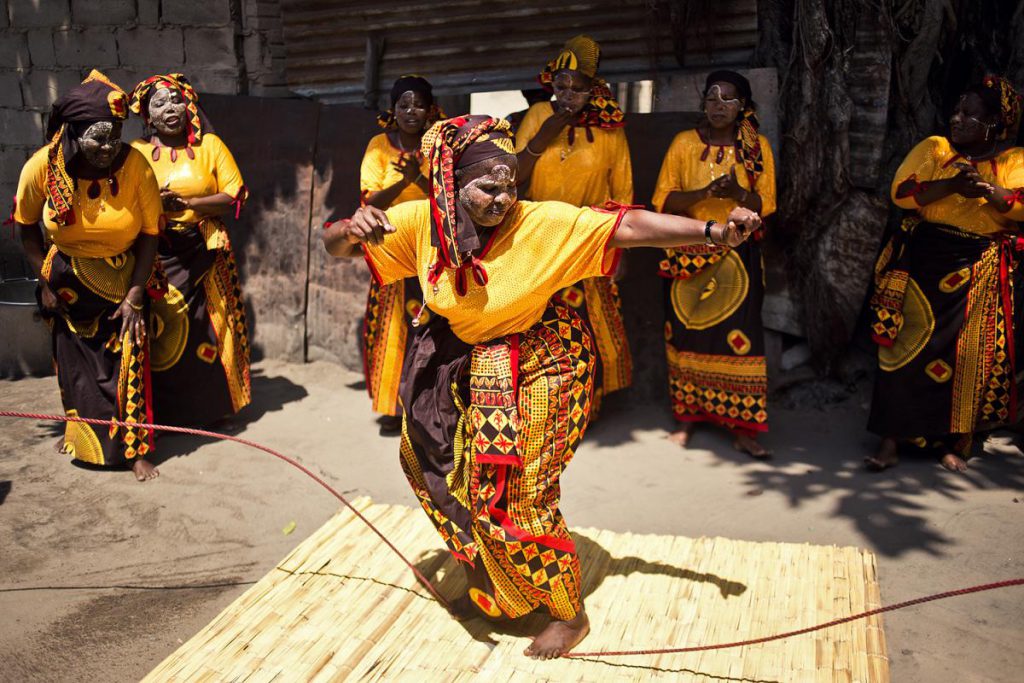 Conheça a Rica Diversidade Cultural de Moçambique